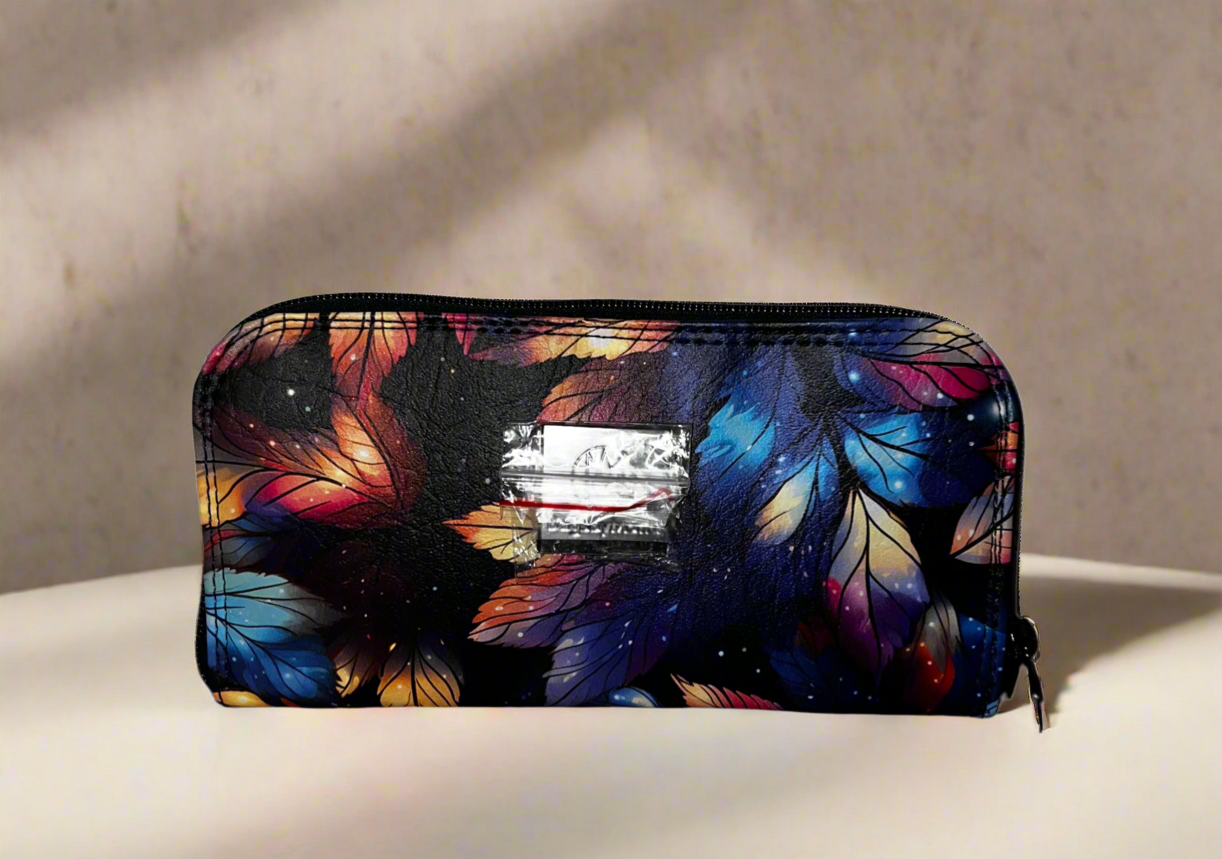 Classic Zip around wallet leaves