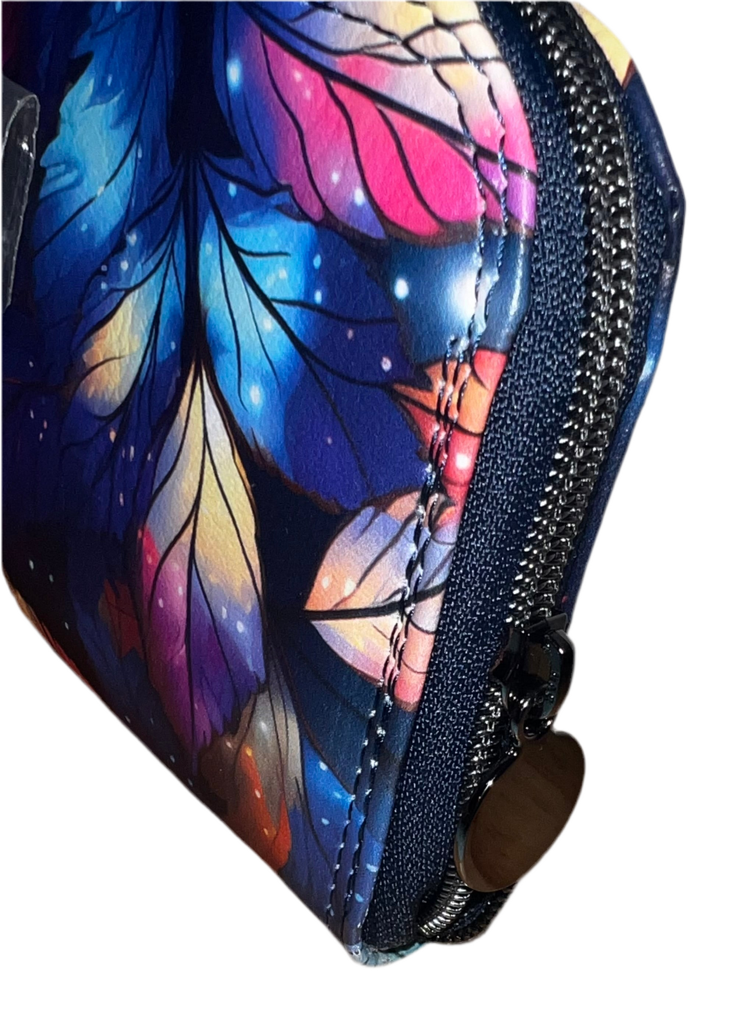 Zip around wallet leaves