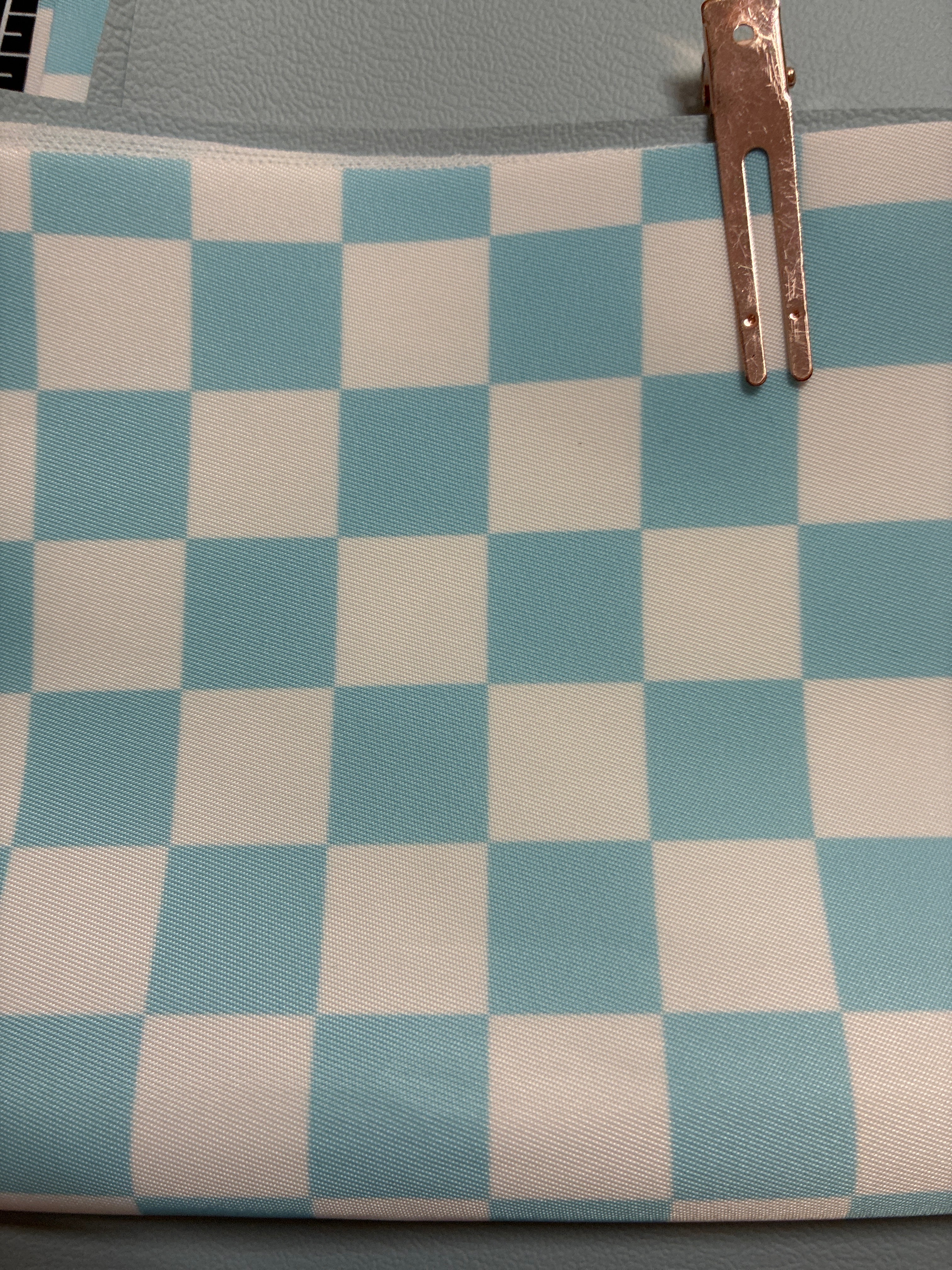 Big B Tote Powder Blue exterior Zip pocket