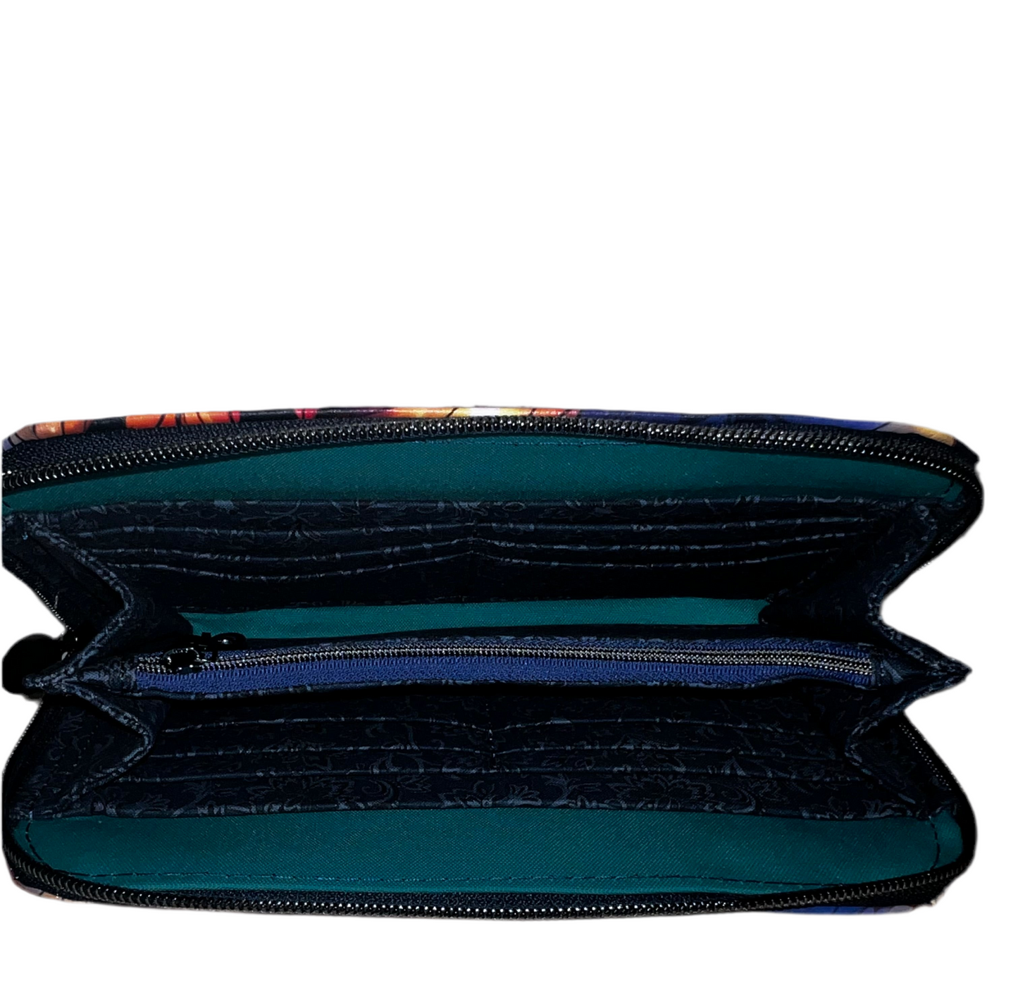 Zip around wallet leaves