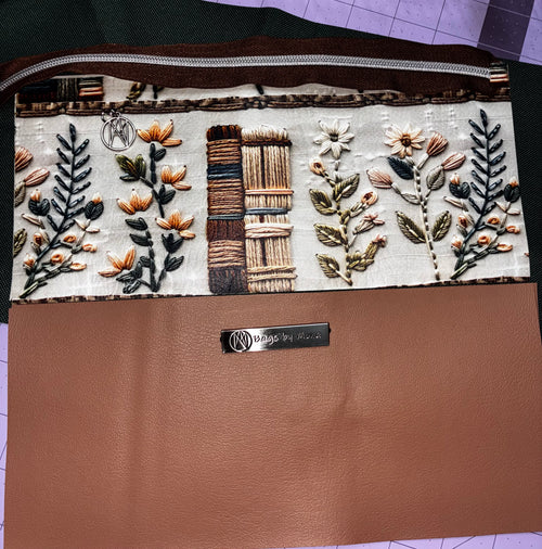 Alyssa crossbody Needlepoint