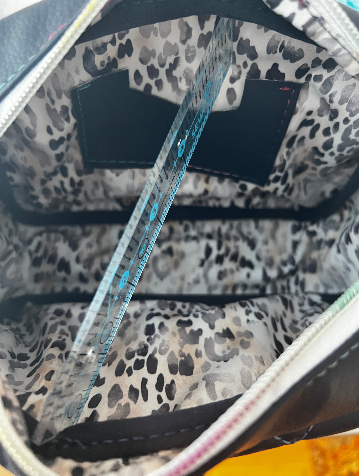 CC Like Crossbody Navy Rainbow