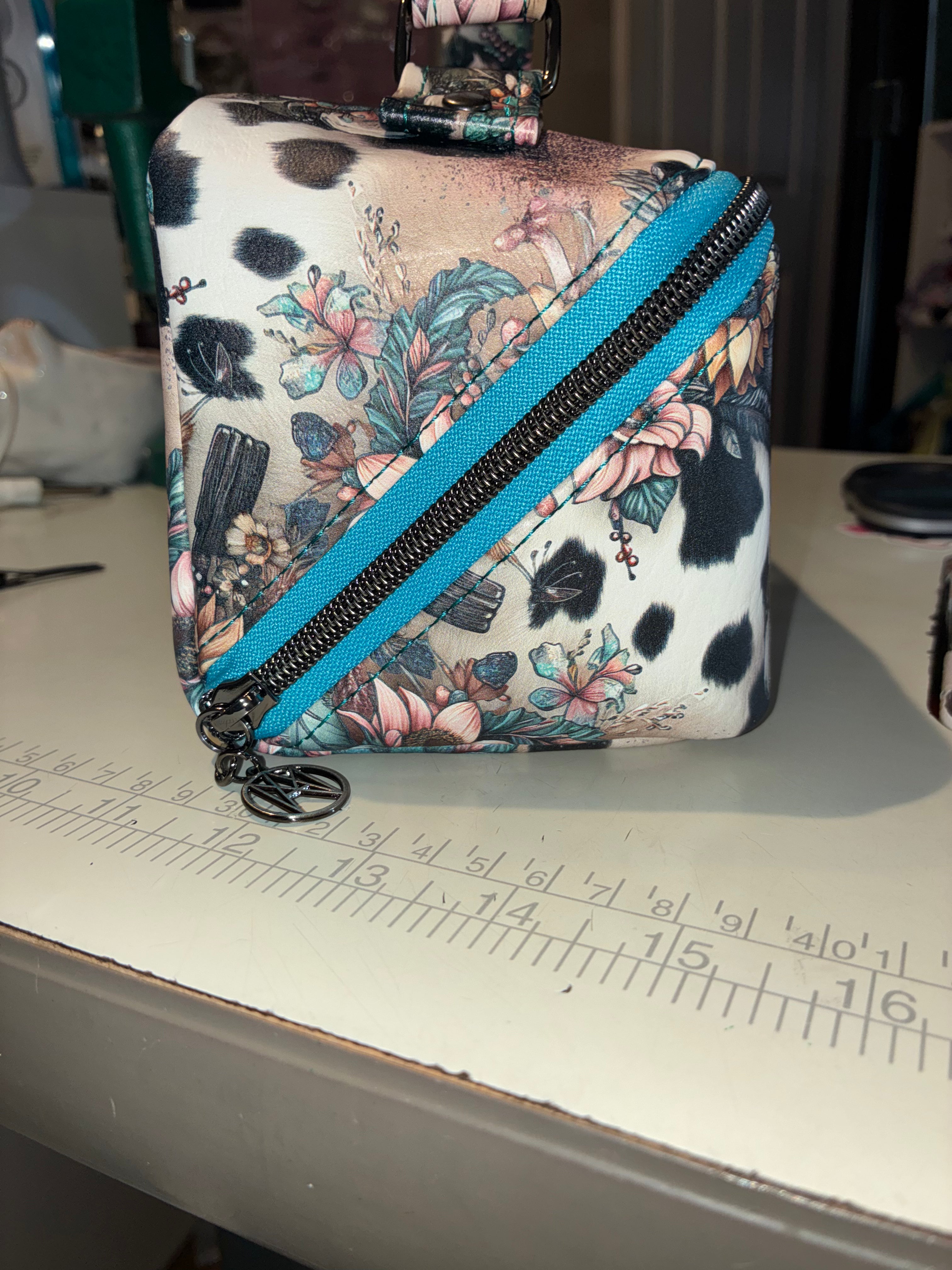 Cosmetic Bag Flower Cow (custom)