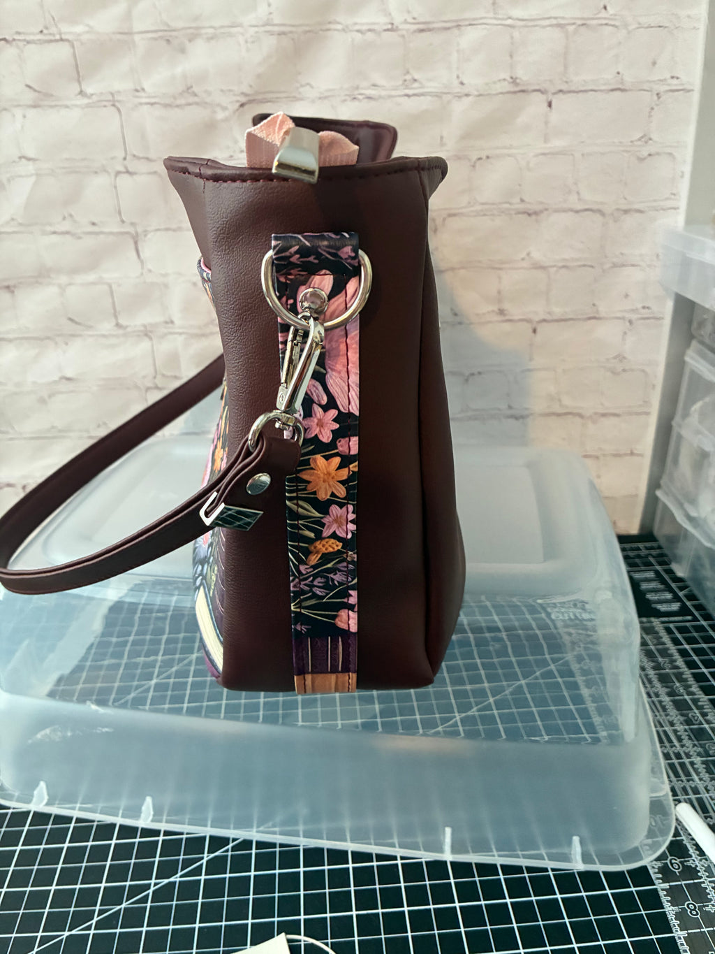 Kiana Books and Wine CUSTOM