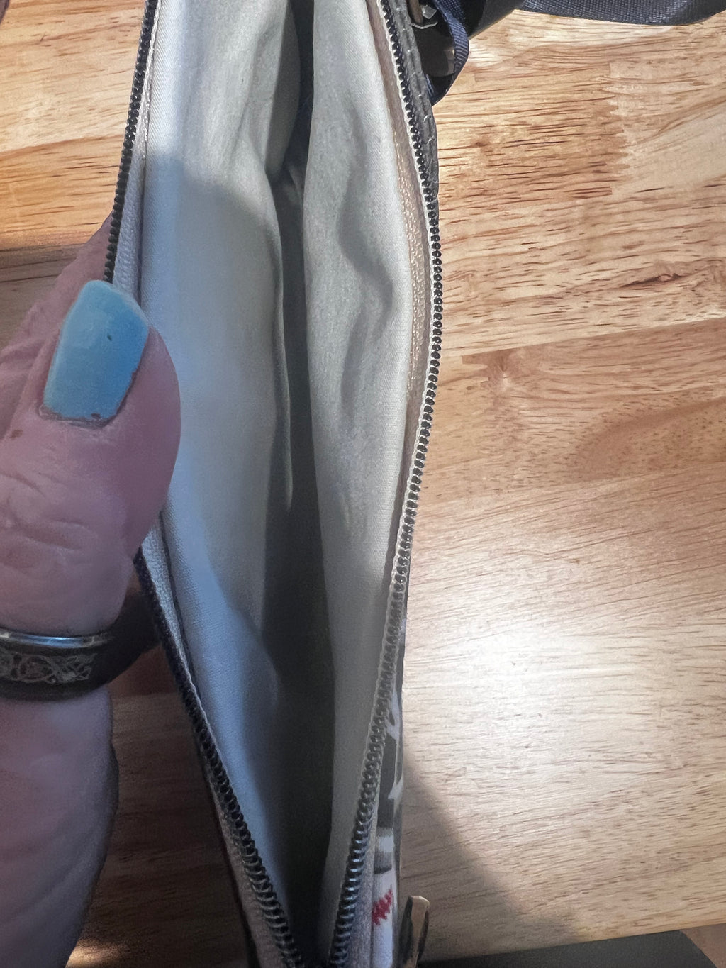 Crossbody Wallet Yank